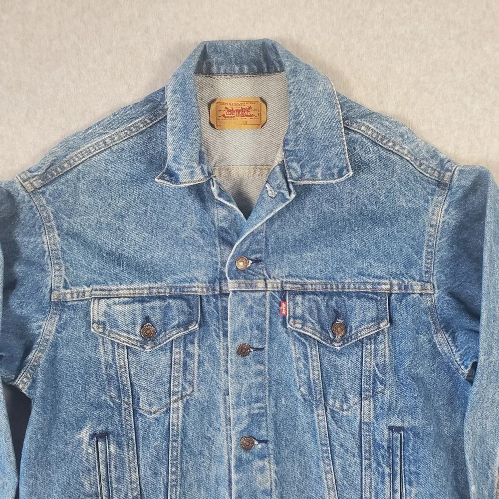 Vintage Levi's 70507 Acid Wash Denim Trucker Jacket Mens Size Medium Made in USA
